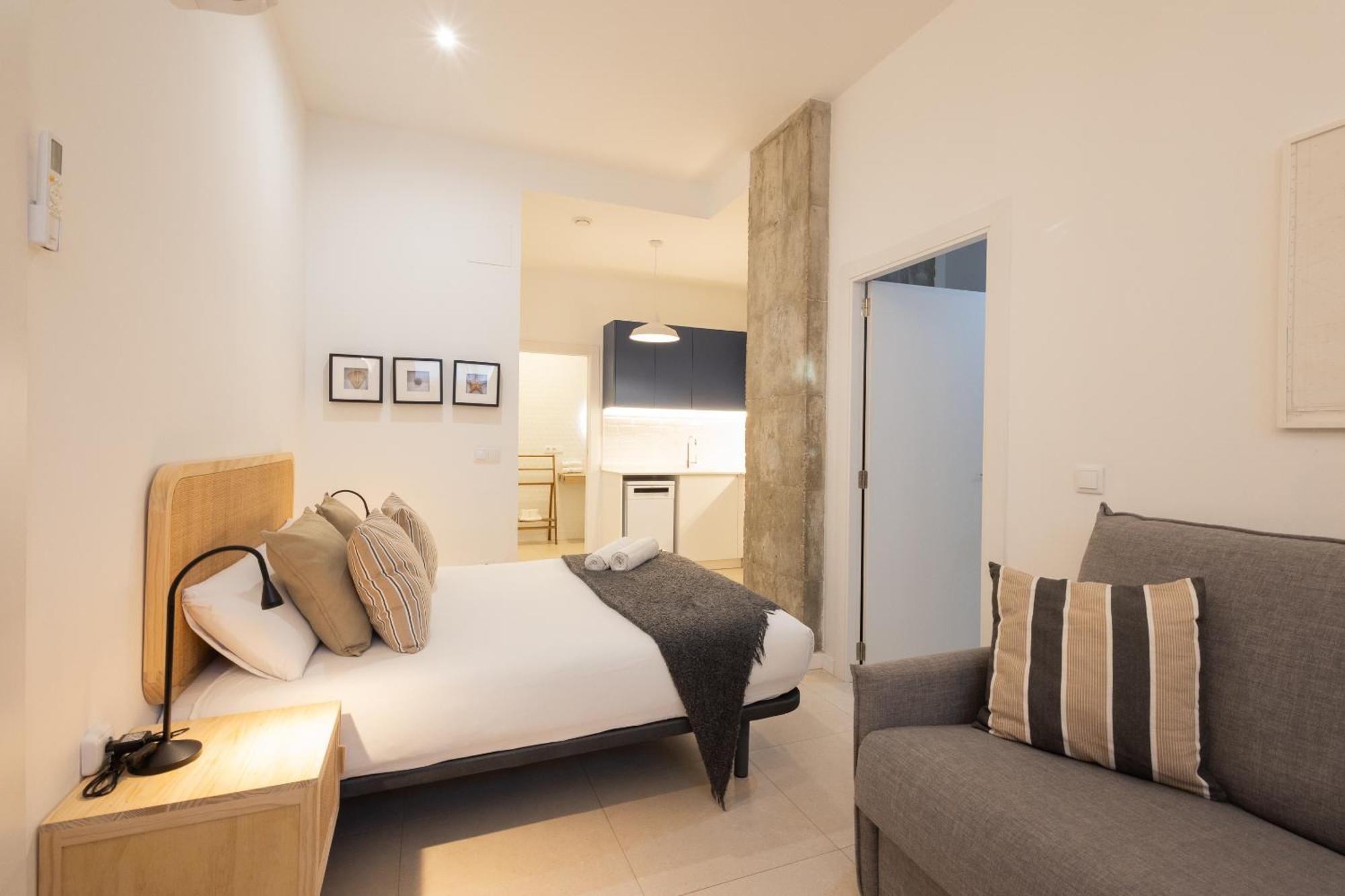 Florit Flats - The Pitiusas Rooms Valencia Exterior photo